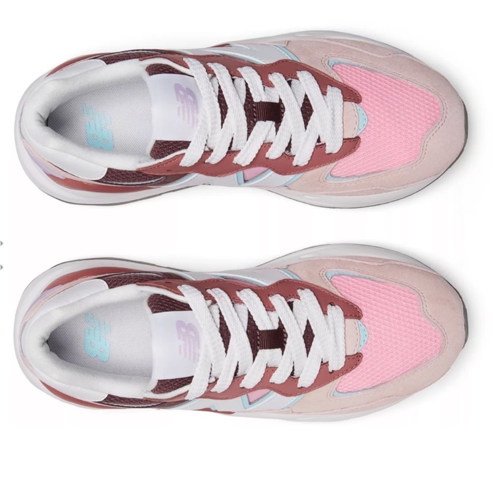 New Balance Women's 57/40 Sneakers - Picture 3 of 8